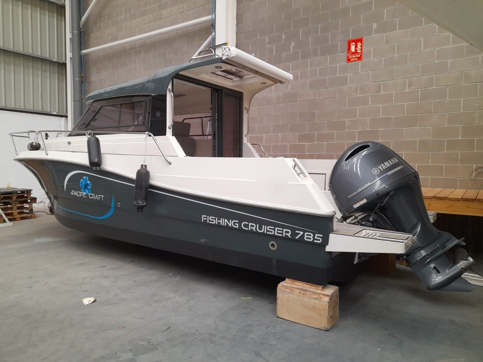 PACIFIC CRAFT 785 FISHING CRUISER