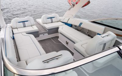 Regal LS9 Surf