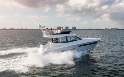 Regal 38 Fly