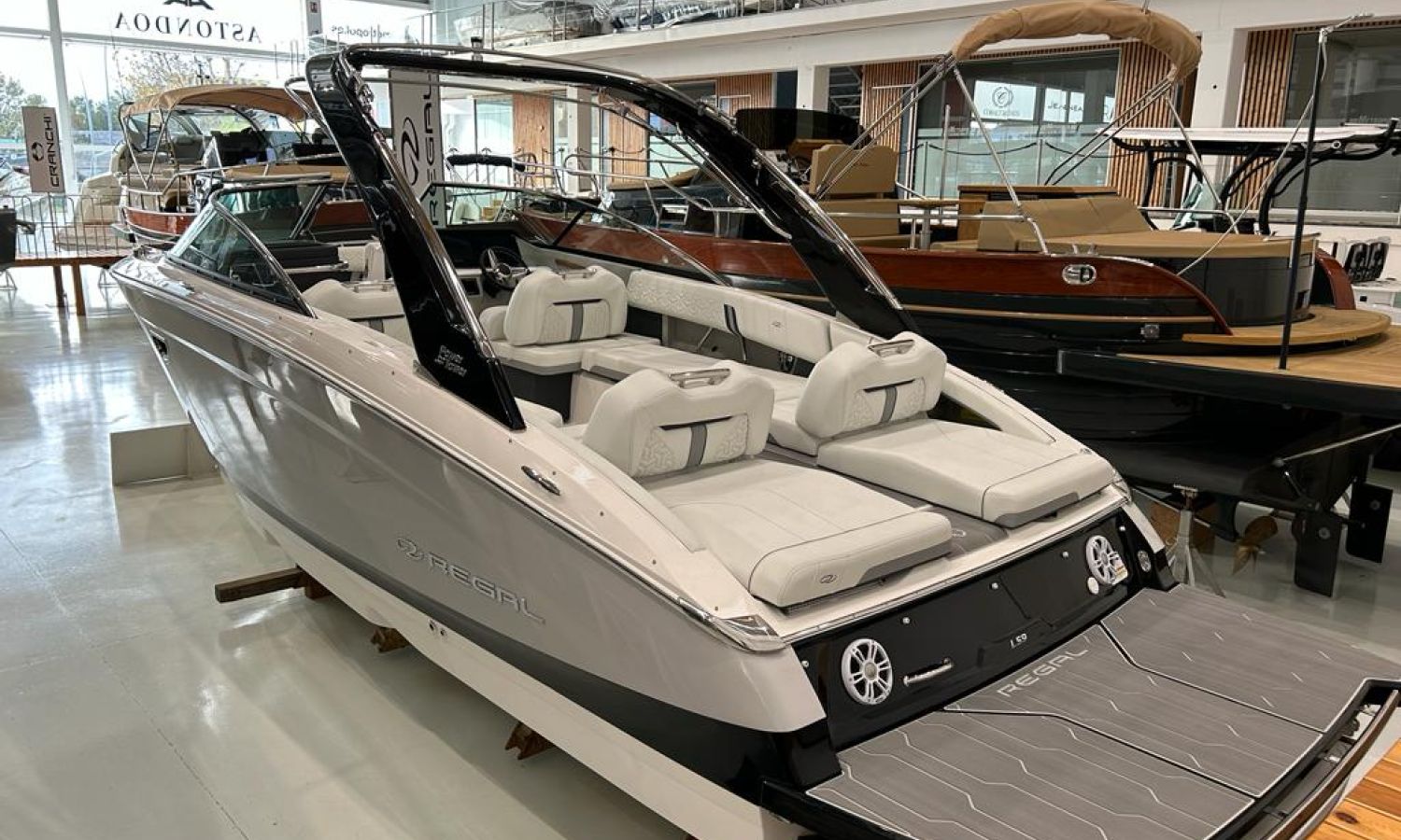 EXCLUSIVE DAYS BY METROPOL NAUTICAS