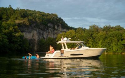 Regal 38 Surf