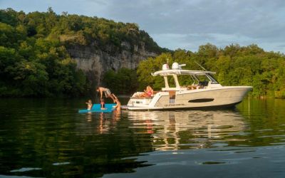 Regal 38 Surf