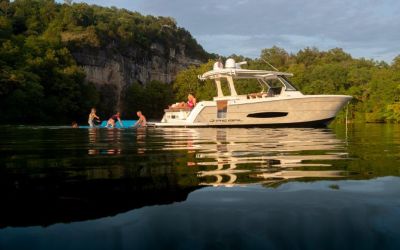 Regal 38 Surf