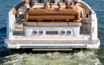 Regal 38 Surf