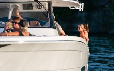 Regal 38 Surf