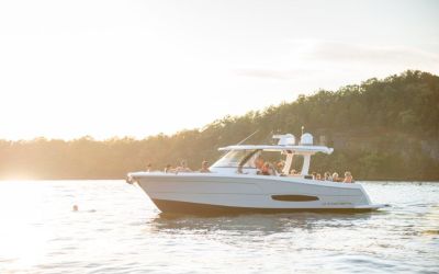 Regal 38 Surf