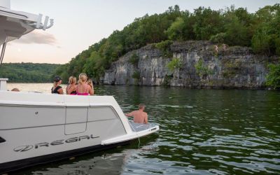 Regal 38 Surf