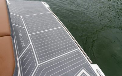 Regal 38 Surf