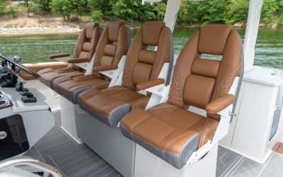 Regal 38 Surf