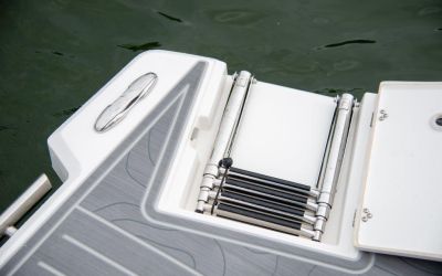 Regal 38 Surf