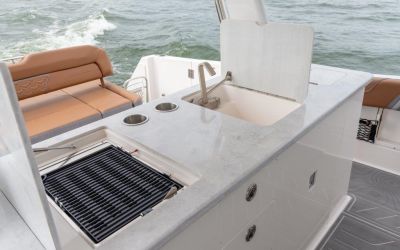 Regal 38 Surf