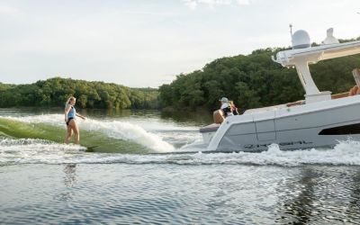 Regal 38 Surf