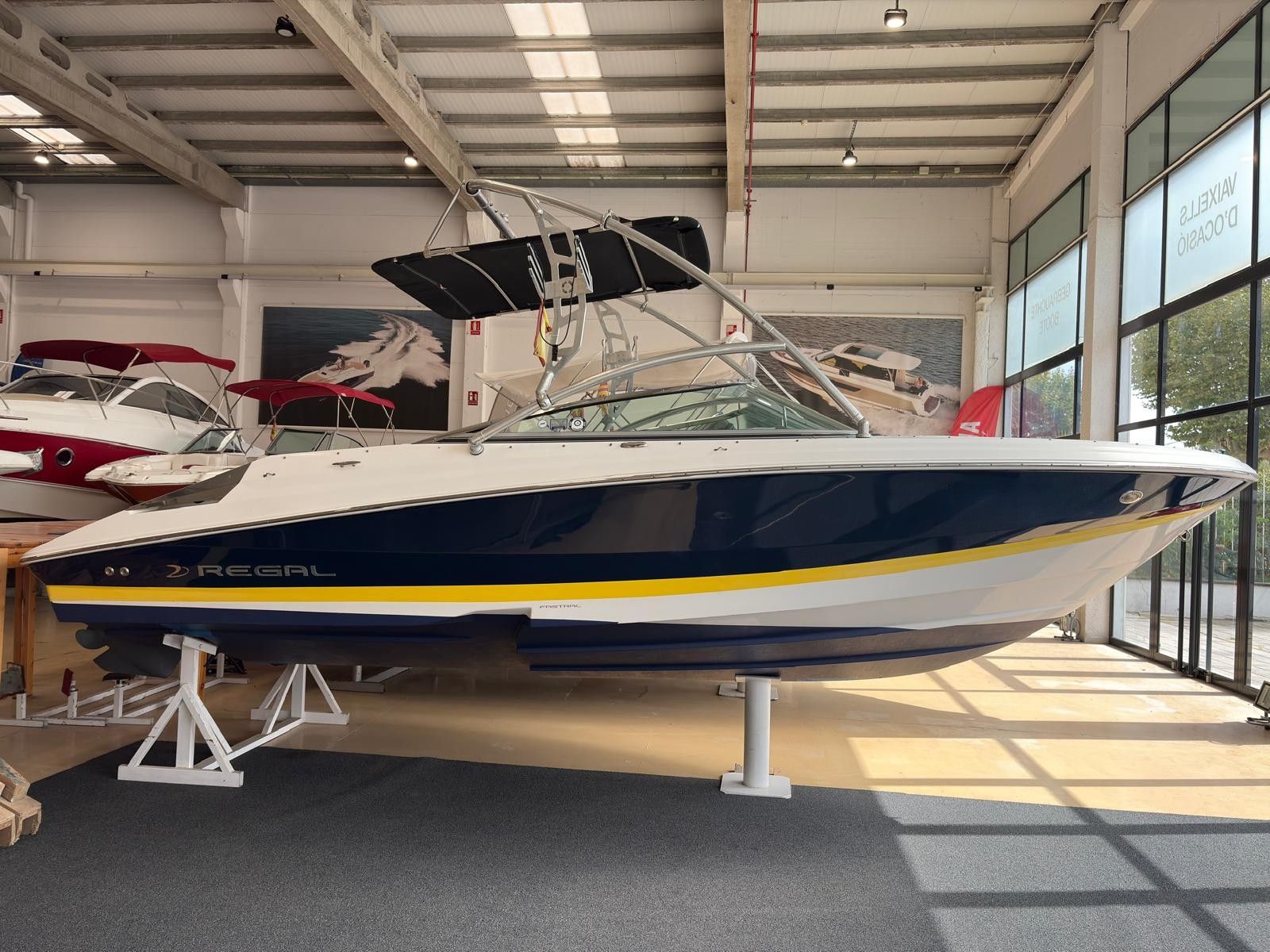 REGAL 2200