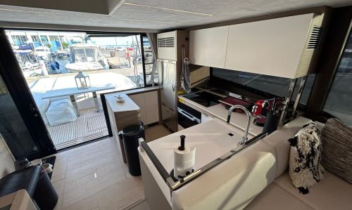 PRESTIGE 590 FLY