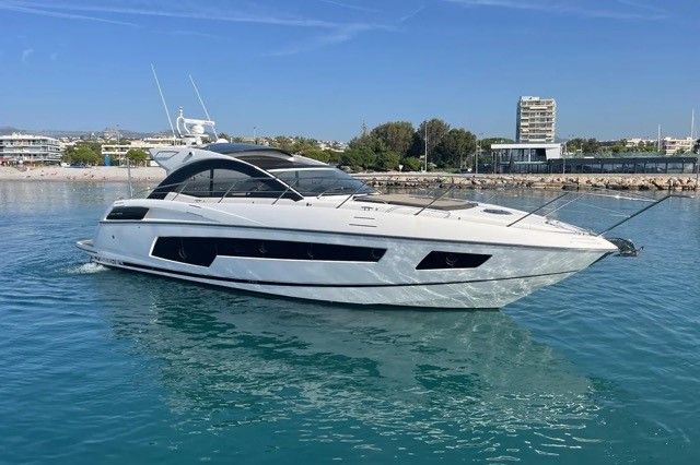 SUNSEEKER SAN REMO 485