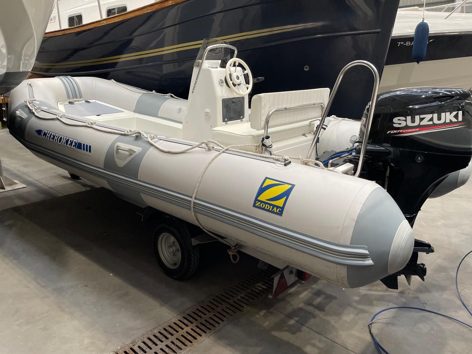 ZODIAC CHEROKEE 500