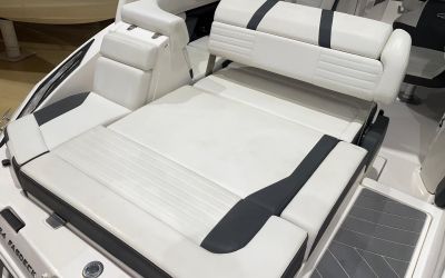 REGAL 24 FASDECK