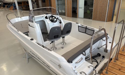 JEANNEAU CAP CAMARAT 5.5 CC SERIE 2