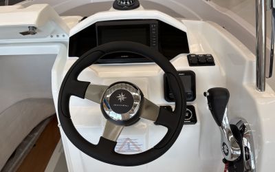 JEANNEAU CAP CAMARAT 5.5 CC SERIE 2