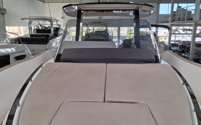 ASTONDOA 377 COUPE