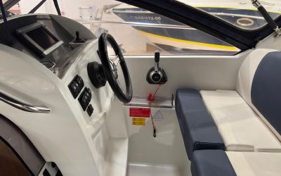 JEANNEAU LEADER 8