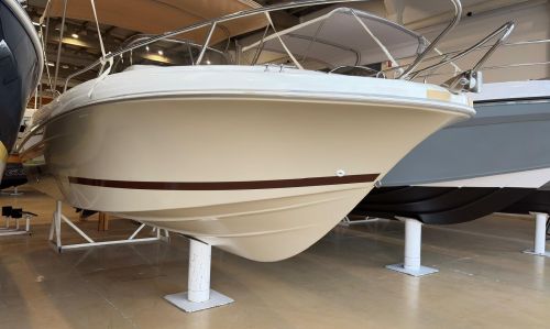 JEANNEAU CAP CAMARAT 635 STYLE