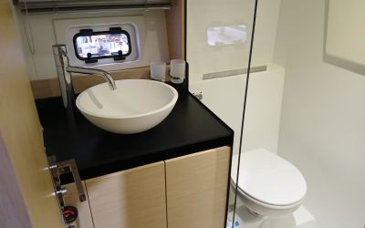  PRESTIGE YACHTS 420