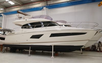  PRESTIGE YACHTS 420