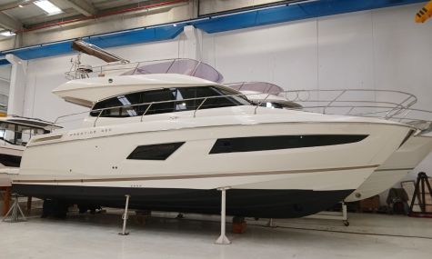  PRESTIGE YACHTS 420