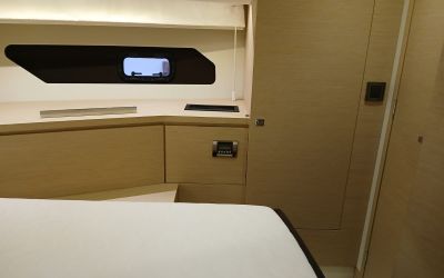  PRESTIGE YACHTS 420