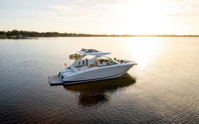 Regal LS9 Surf - Ultimate