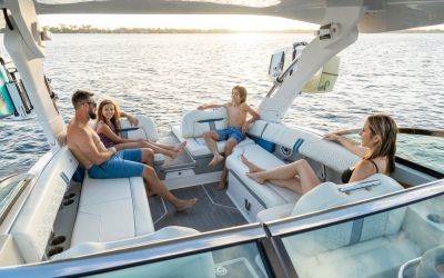 Regal LS9 Surf - Ultimate