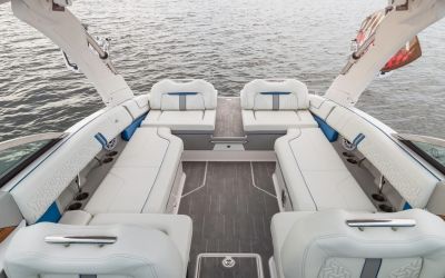 Regal LS9 Surf - Ultimate