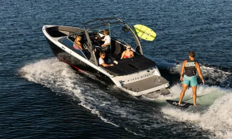 Four Winns H4 Surf Pack