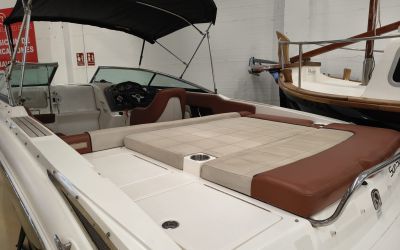 SEA RAY 240 SUN SPORT