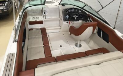 SEA RAY 240 SUN SPORT