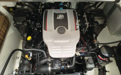 SEA RAY 240 SUN SPORT