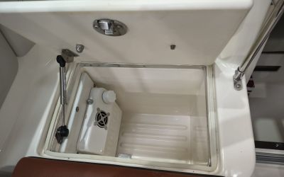 SEA RAY 240 SUN SPORT