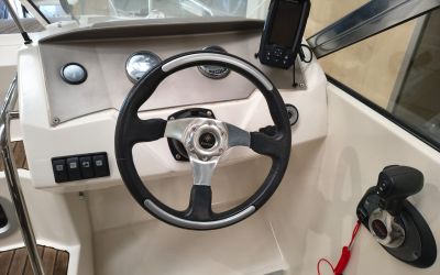 JEANNEAU CAP CAMARAT 635 DC