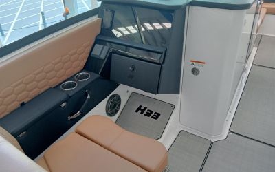 FOUR WINNS H 33