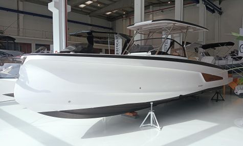STERK 31 RC SUPERSPORT