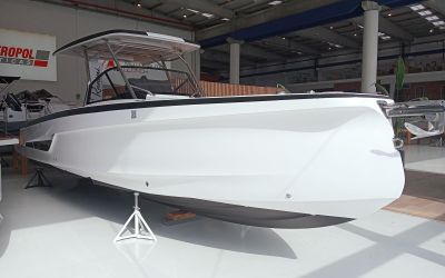 STERK 31 RC SUPERSPORT