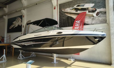 RINKER CAPTIVA 246