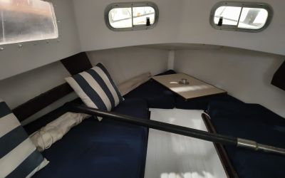 MENORQUIN 36 CABINADO