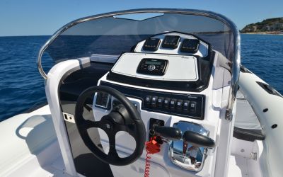 Ranieri Cayman 28 Sport Touring