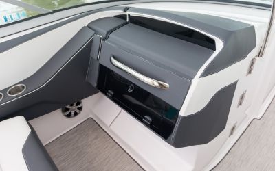 Regal 3300