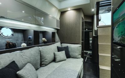 Cranchi M 44 HT