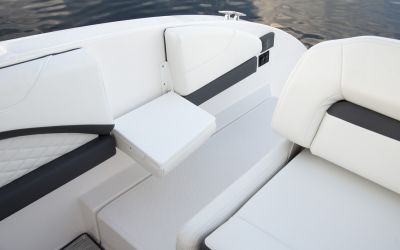 Regal 33 OBX