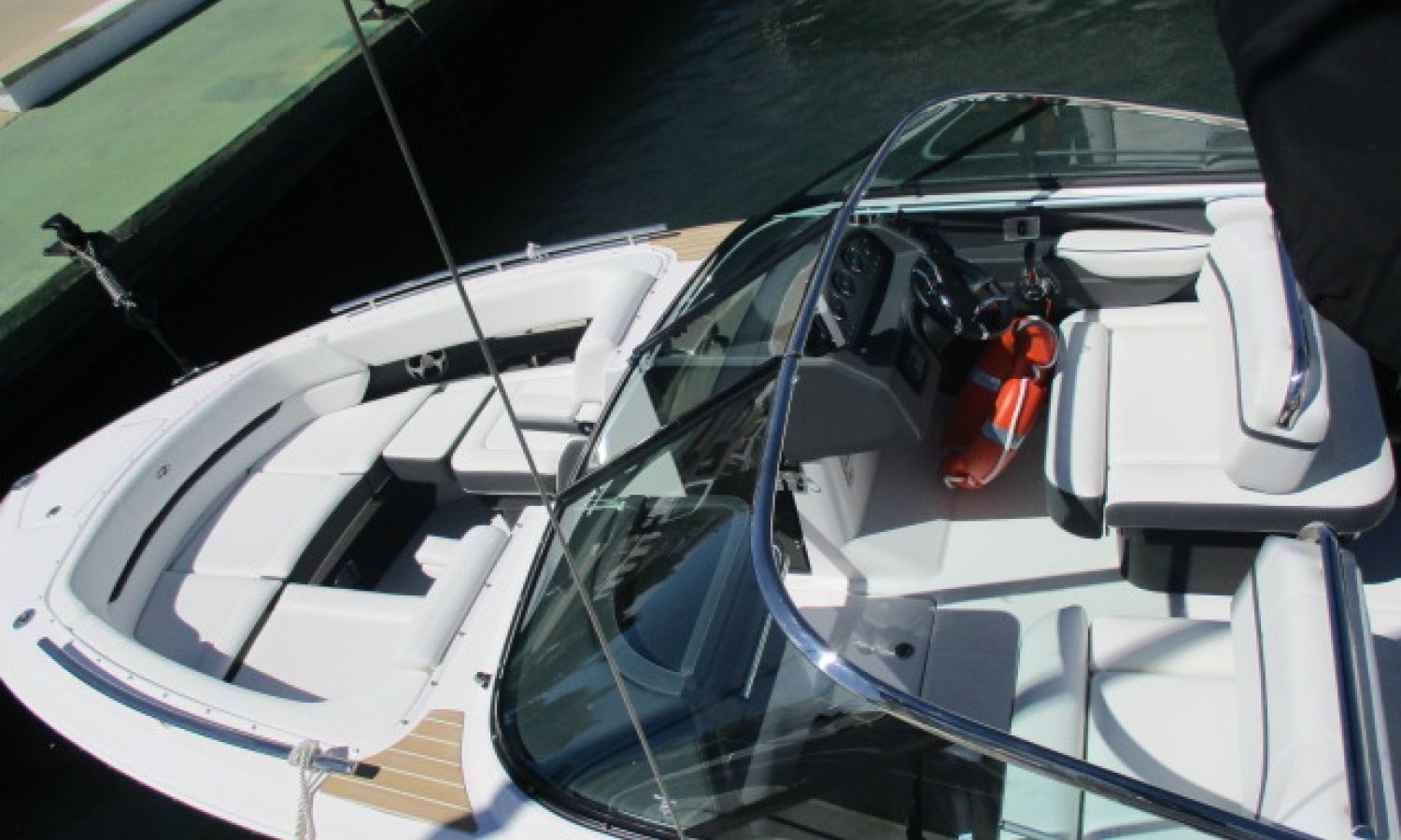 ¡ENTREGA DE UNA REGAL 2800 NUEVA EN PORT D'ARO!