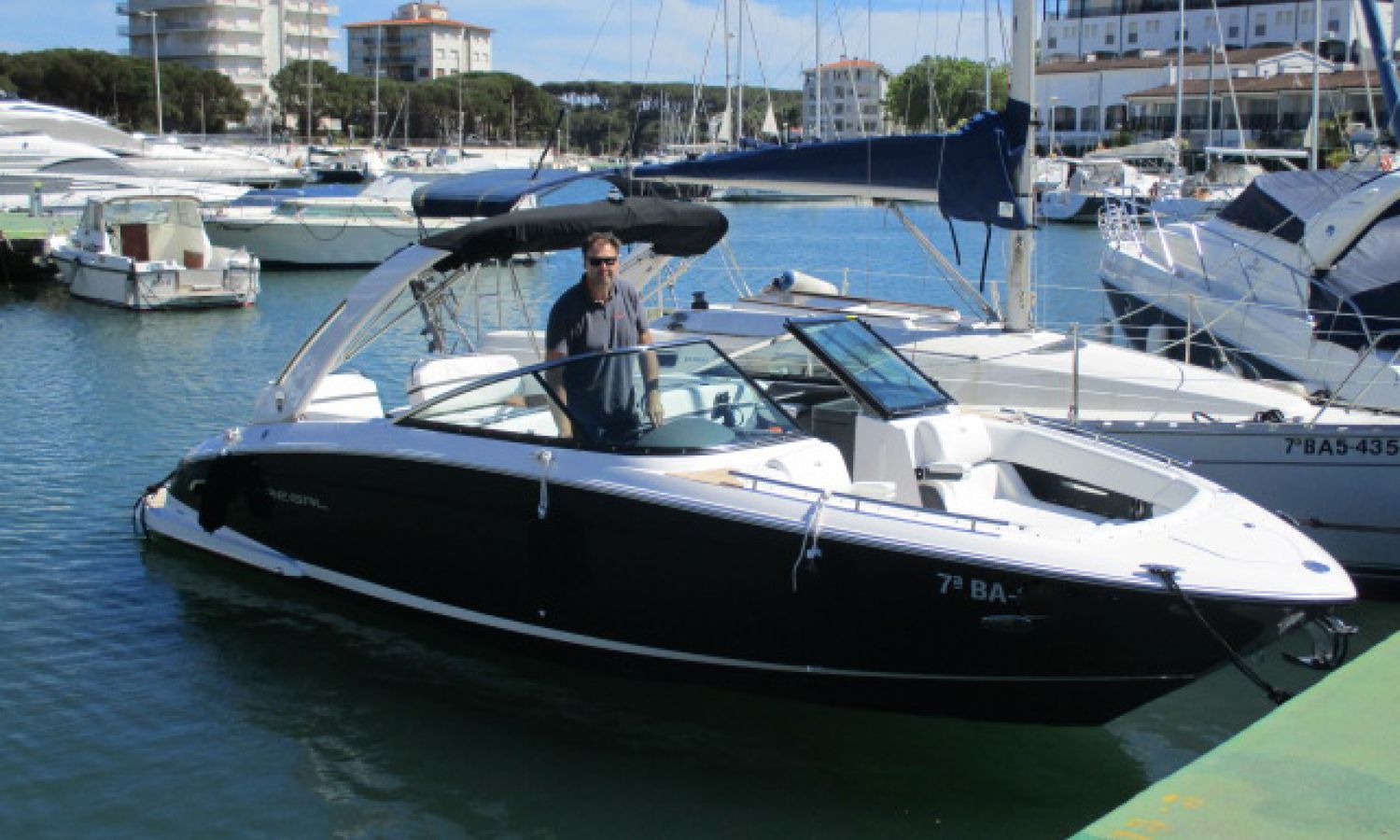 ¡ENTREGA DE UNA REGAL 2800 NUEVA EN PORT D'ARO!